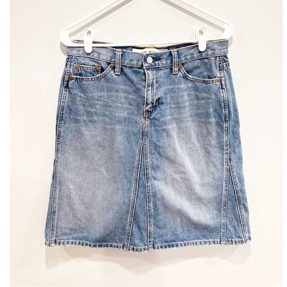 GAP Dresses & Skirts - Gap Y2K jean skirt